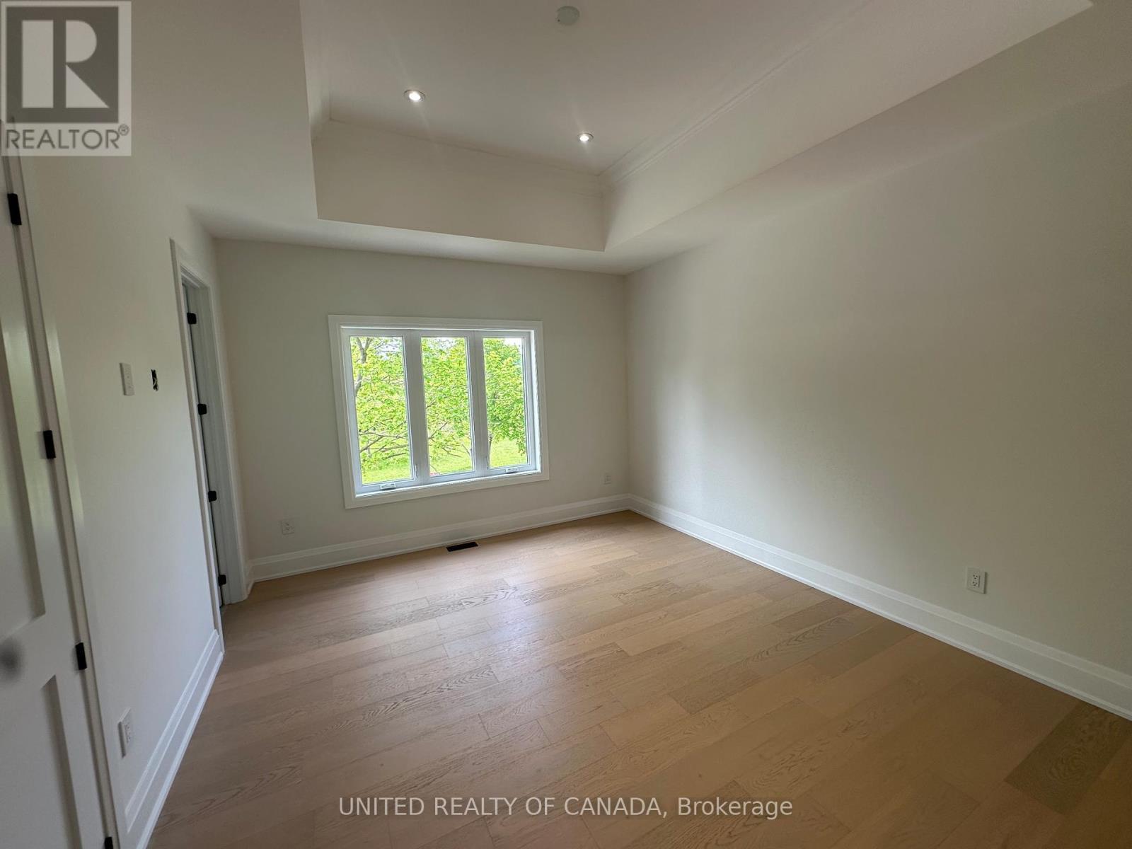 5 Cedar Crescent, Aurora, ON - Indoor Photo Showing Other Room