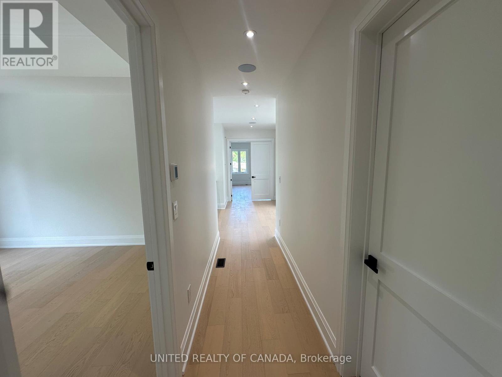 5 Cedar Crescent, Aurora, ON - Indoor Photo Showing Other Room