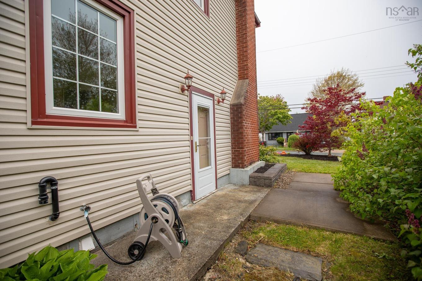 30 Central Avenue, Fairview, NS