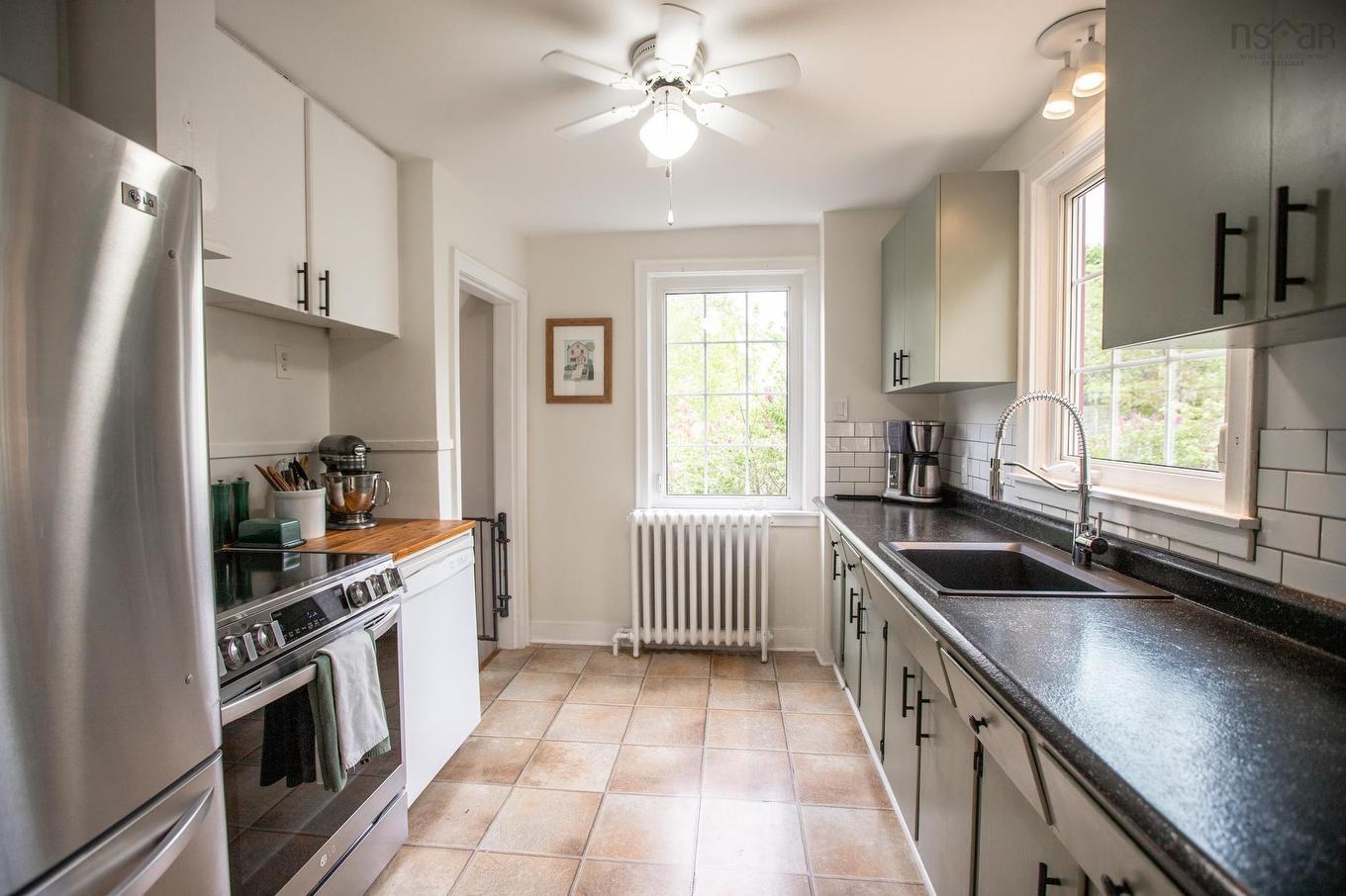 30 Central Avenue, Fairview, NS