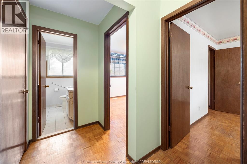 5649 Baldwin, Windsor, ON - Indoor Photo Showing Other Room