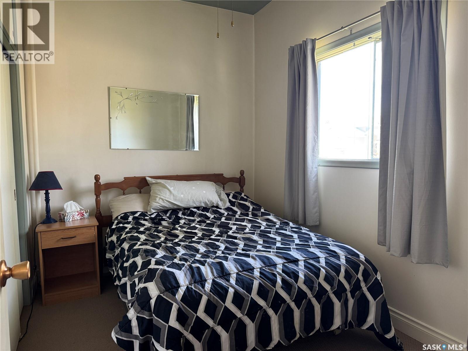 210 2Nd Street W, Wynyard, SK - Indoor Photo Showing Bedroom
