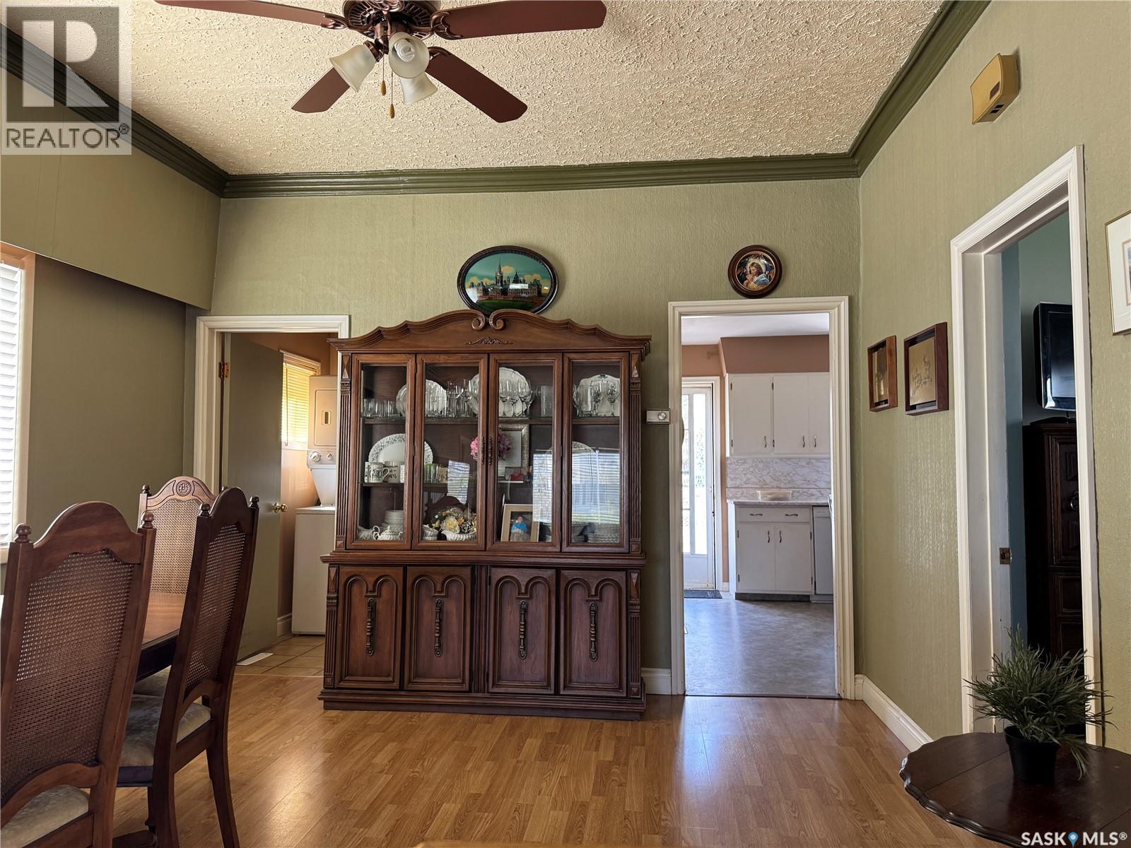 210 2Nd Street W, Wynyard, SK - Indoor