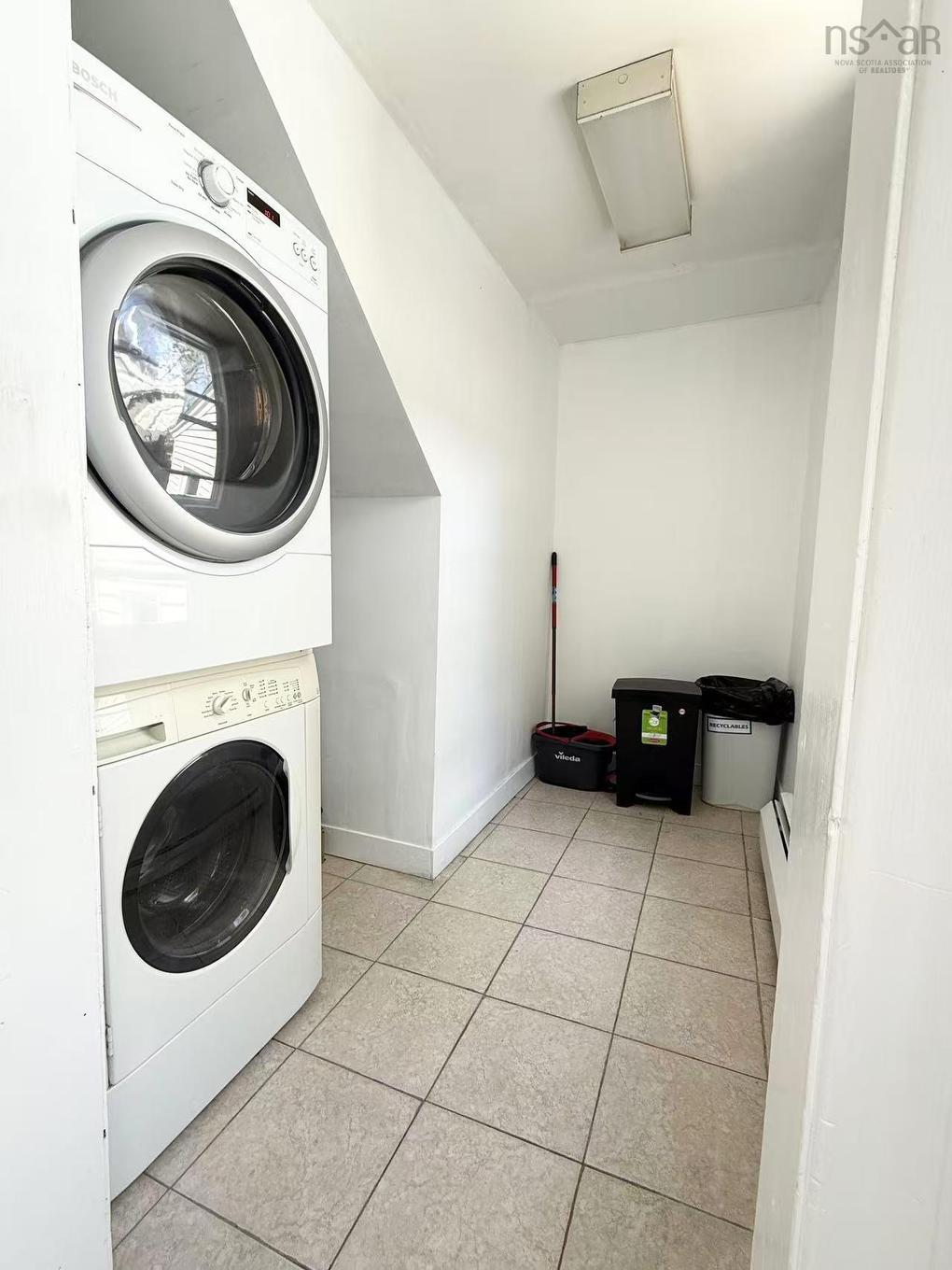 2181-2185 Harvard Street, Halifax, NS - Indoor Photo Showing Laundry Room