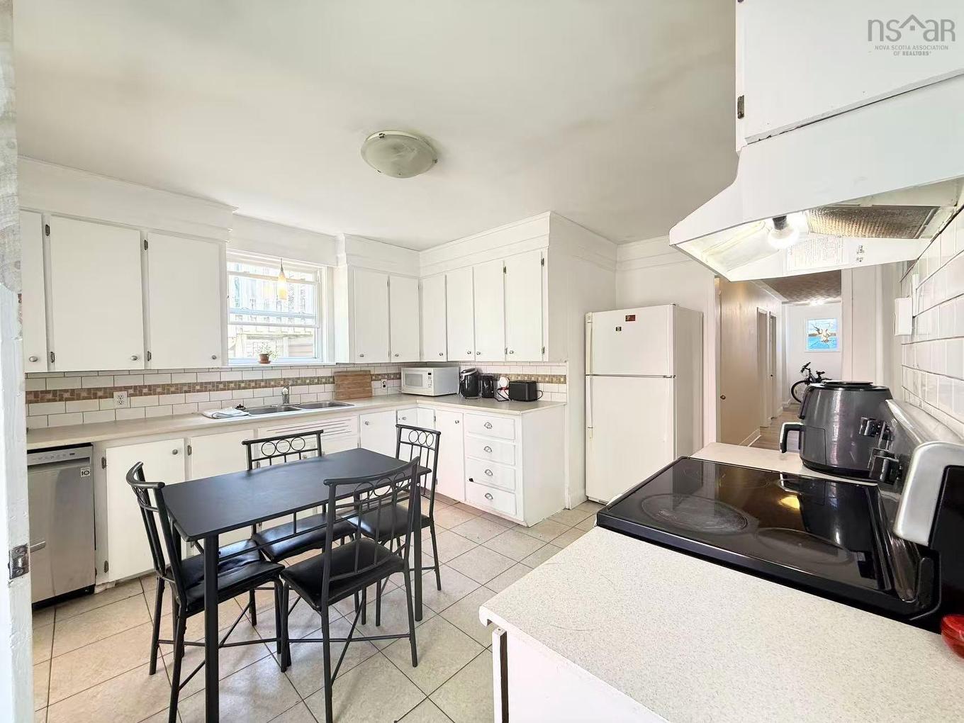 2181-2185 Harvard Street, Halifax, NS - Indoor Photo Showing Kitchen With Double Sink