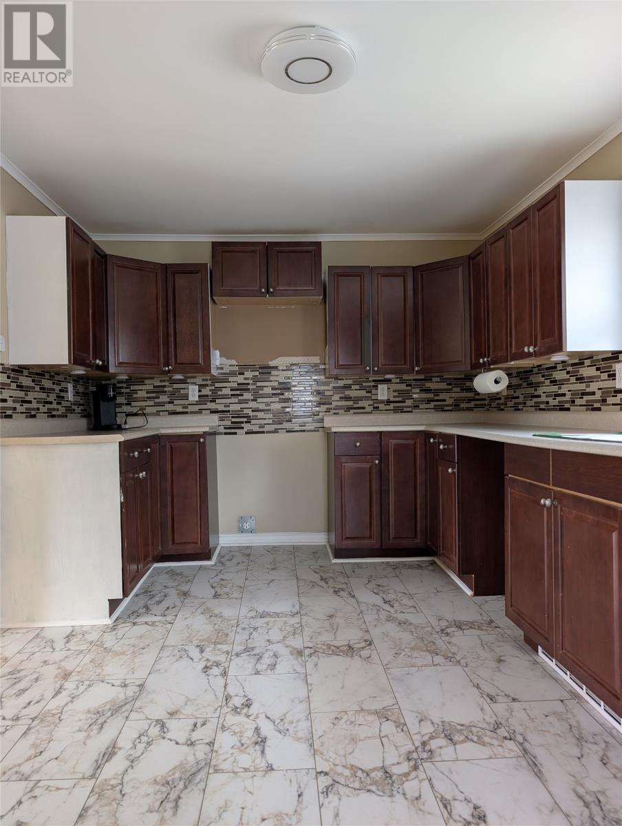 65 Main Road, Riverhead, NL - Indoor Photo Showing Kitchen