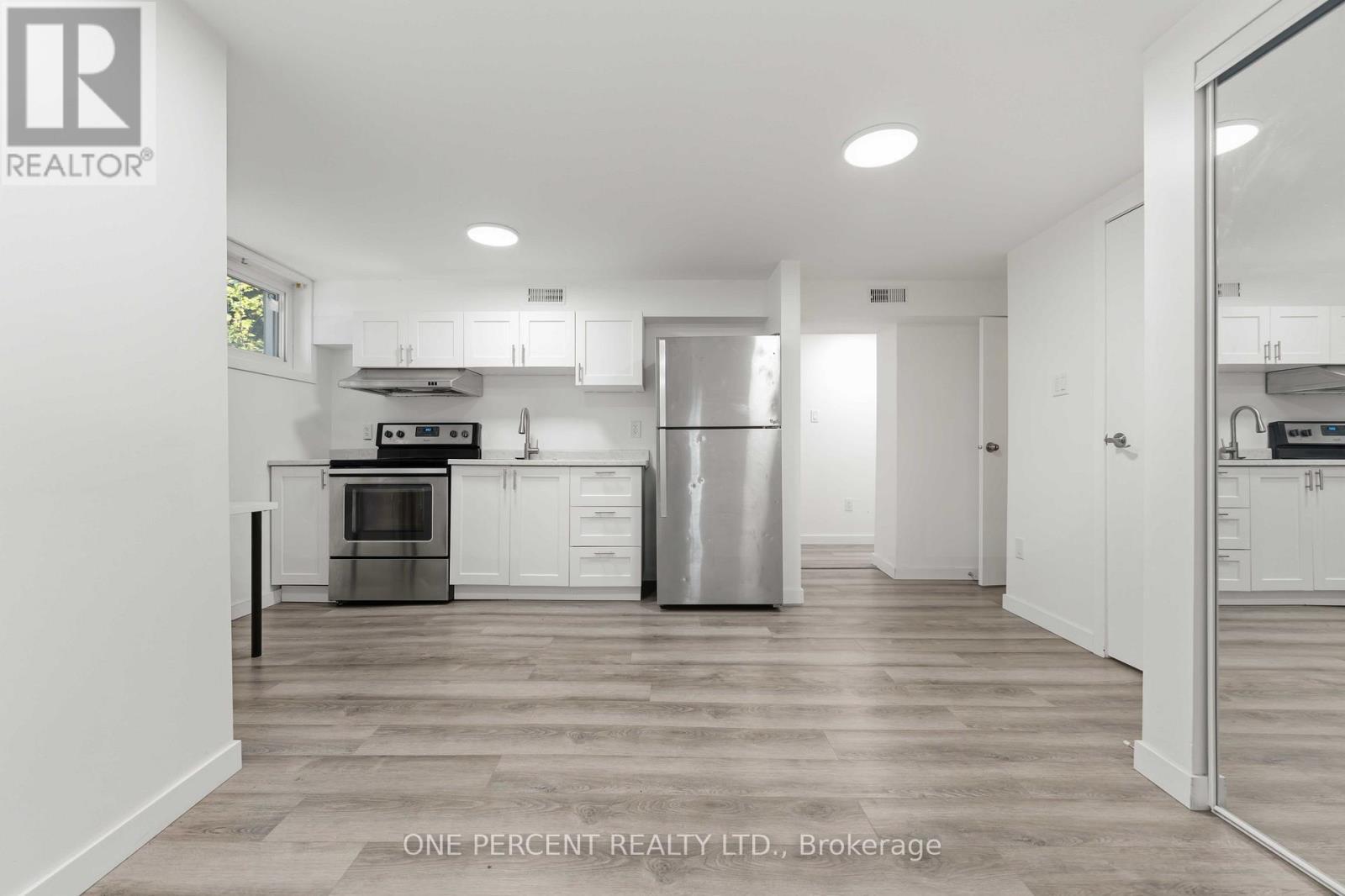 933 Kincaid Court, Ottawa, ON - Indoor Photo Showing Kitchen