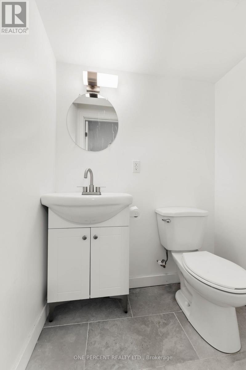 933 Kincaid Court, Ottawa, ON - Indoor Photo Showing Bathroom