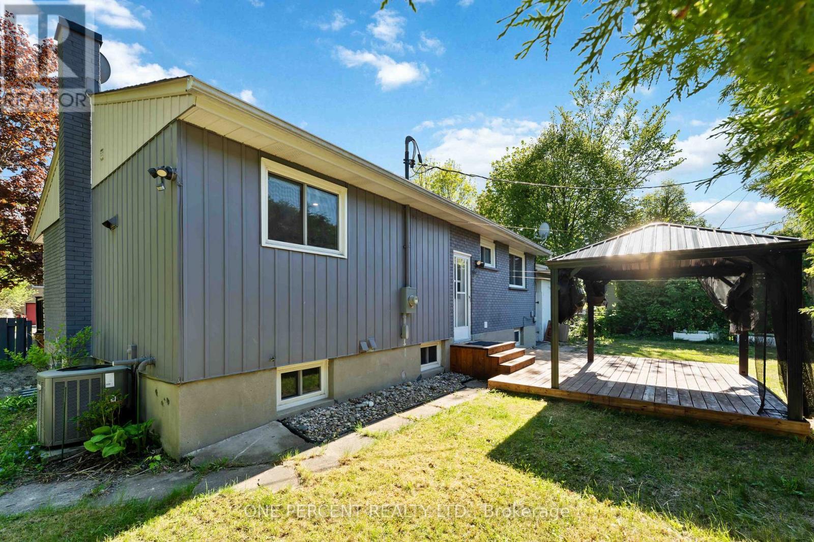 933 Kincaid Court, Ottawa, ON - Outdoor