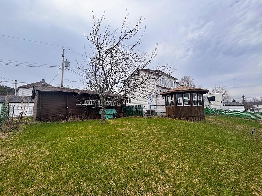 2 King Street, Marathon, ON - Outdoor