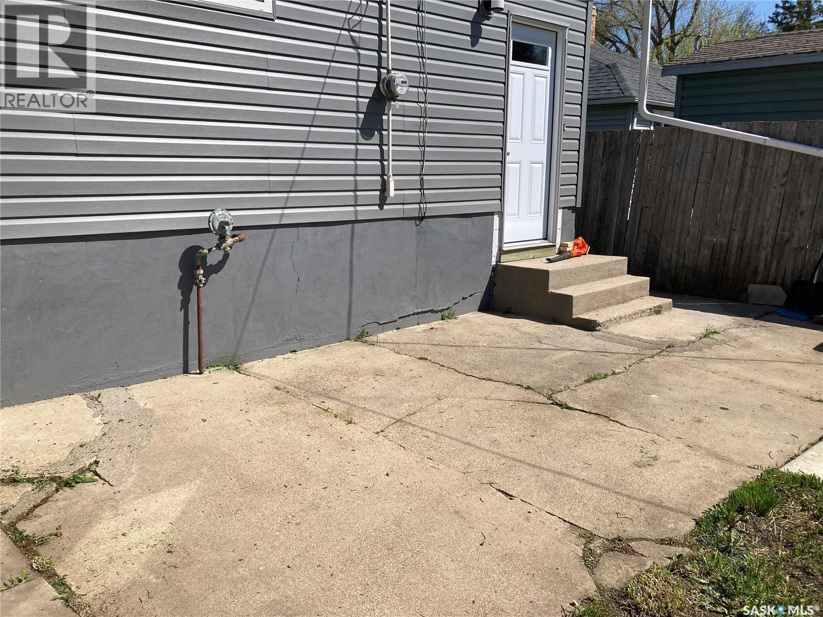 349 X Avenue S, Saskatoon, SK - Outdoor