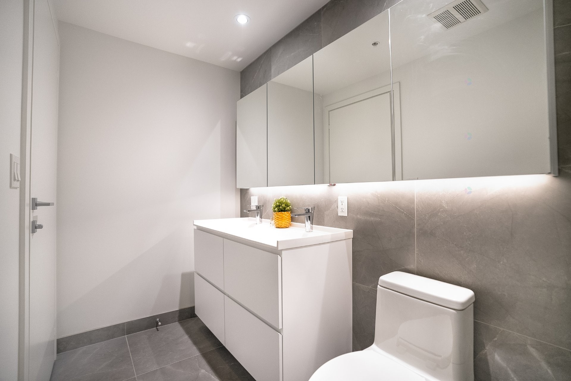 Master Bathroom - 1005-1000 Rue André-Prévost, Montréal (Verdun/Île-Des-Soeurs), QC - Indoor Photo Showing Bathroom