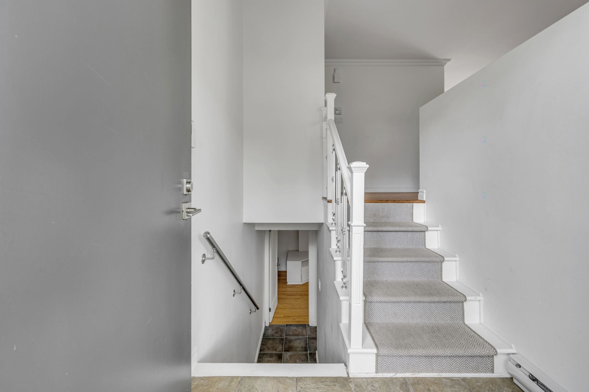 Hall d'entrée/Vestibule - 236 Rue Du Plateau, Lévis (Les Chutes-De-La-Chaudière-Ouest), QC - Indoor Photo Showing Other Room
