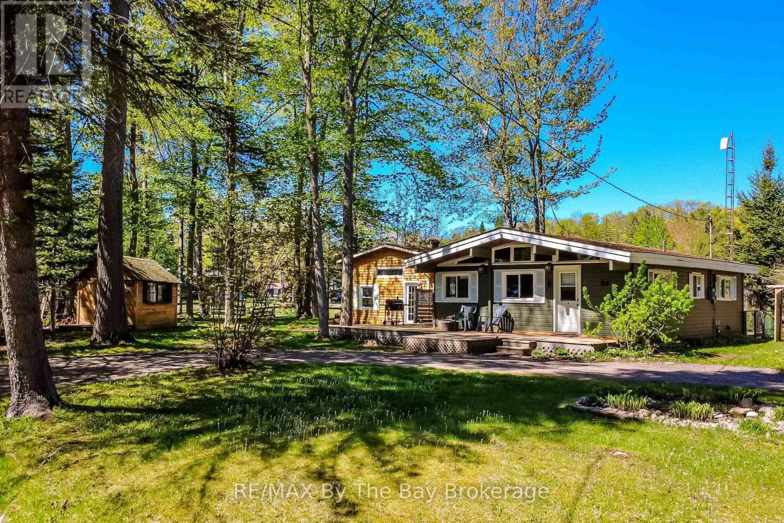 22 Talon Trail, Tiny, ON - Outdoor With Deck Patio Veranda