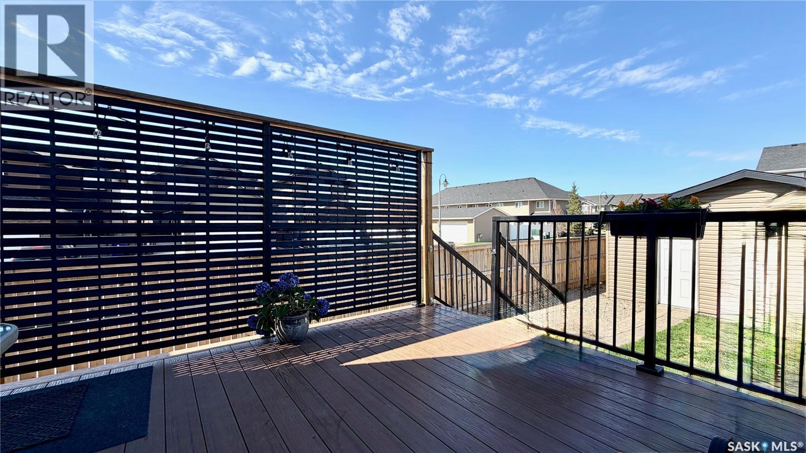 230 Veltkamp Lane, Saskatoon, SK - Outdoor