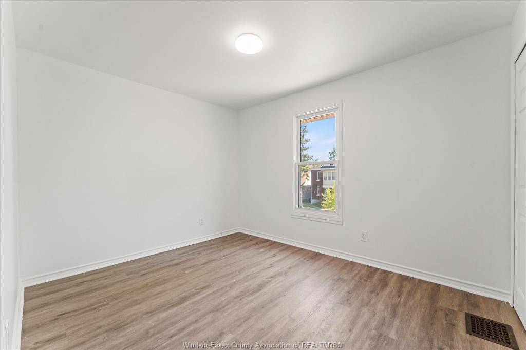855 Hall Avenue, Windsor, ON