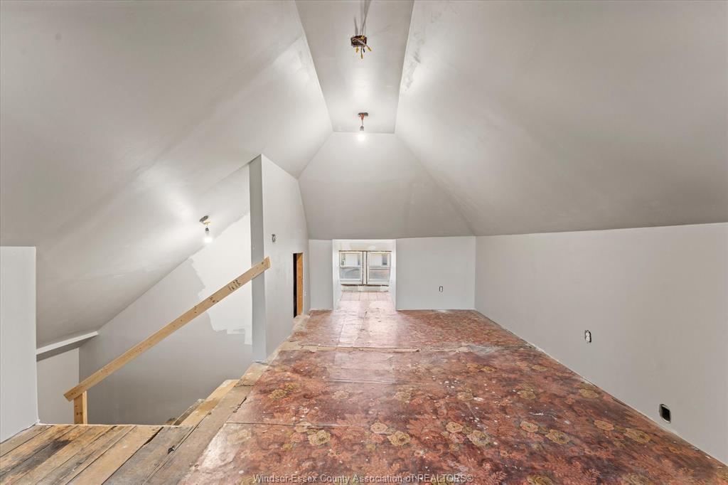 855 Hall Avenue, Windsor, ON