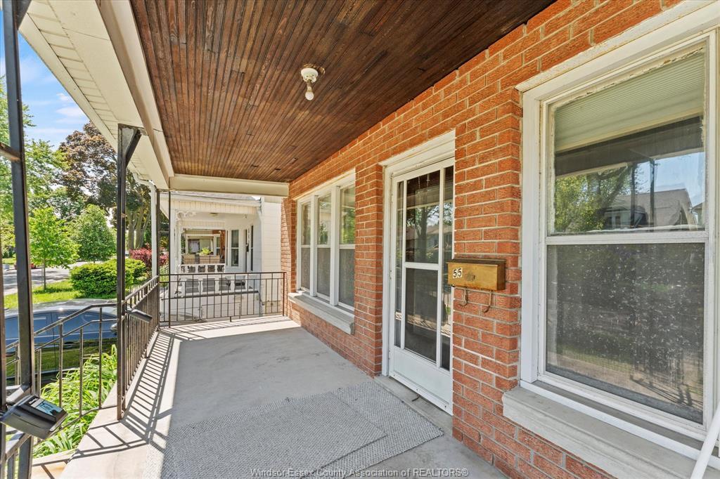 855 Hall Avenue, Windsor, ON