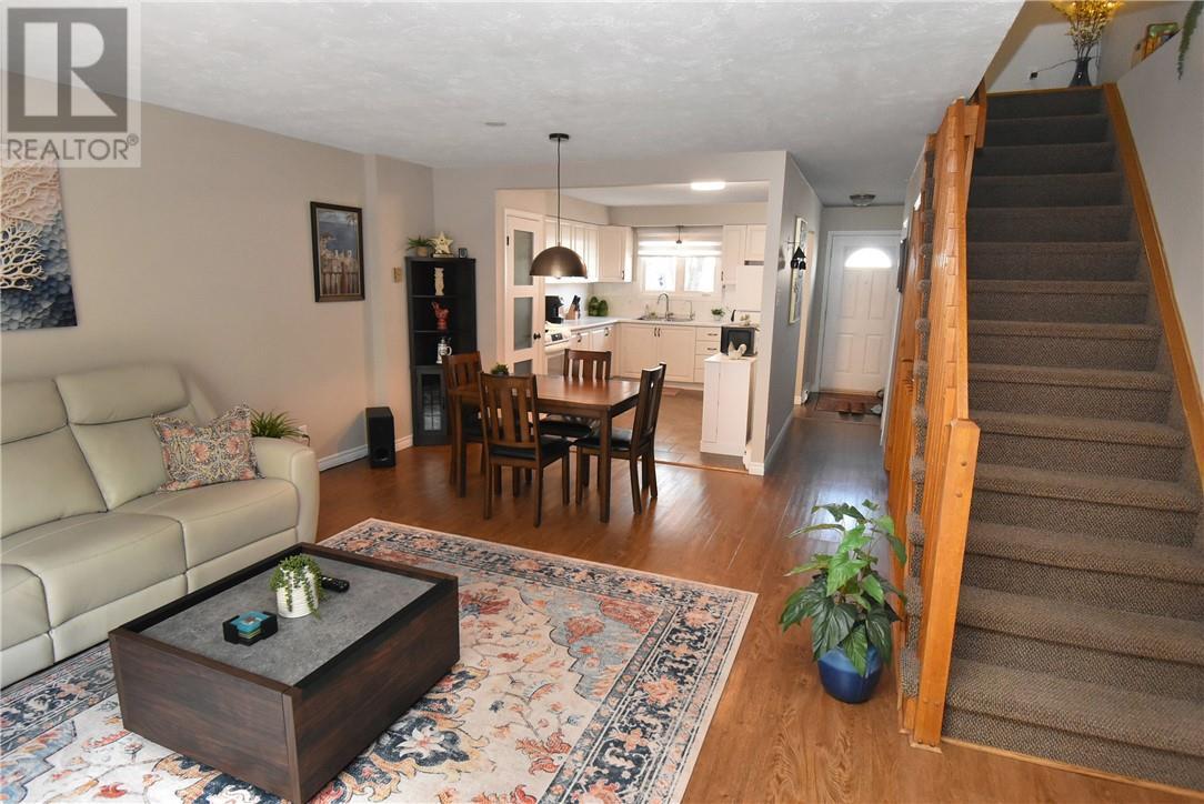 675 William Ave. Unit# 34, Sudbury, ON - Indoor Photo Showing Living Room