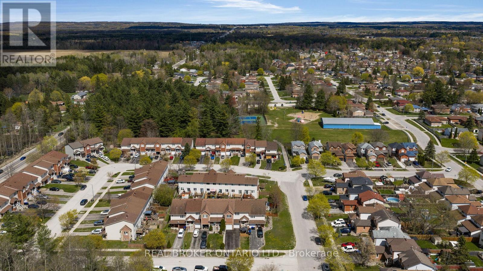 4 Parkside Crescent, Essa, ON - Outdoor With View