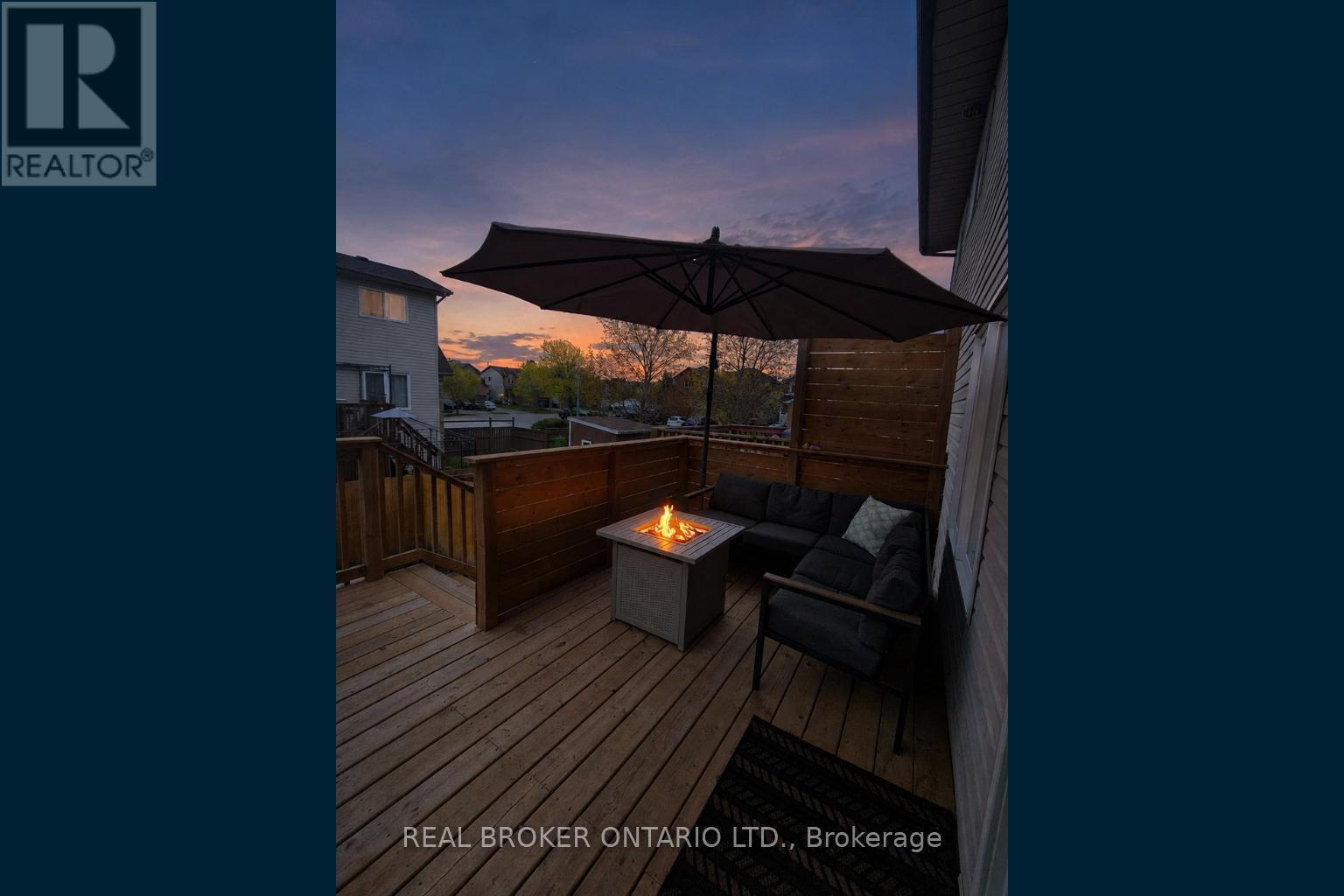 4 Parkside Crescent, Essa, ON - Outdoor With Deck Patio Veranda
