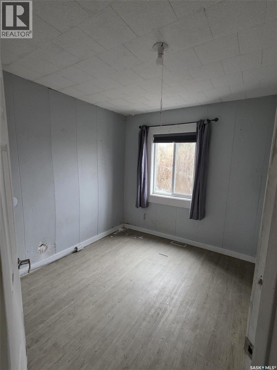 700 Railway Avenue, Dysart, SK - Indoor Photo Showing Other Room