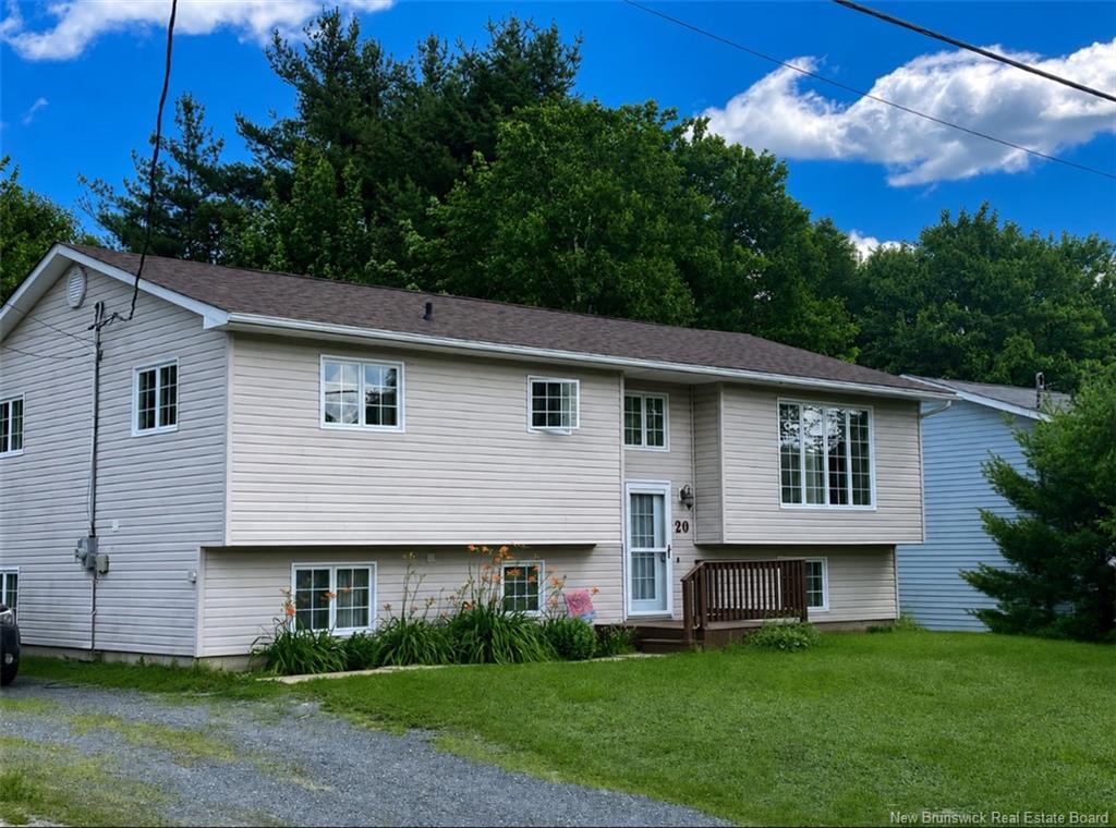 20 Adams Ave, Miramichi, NB