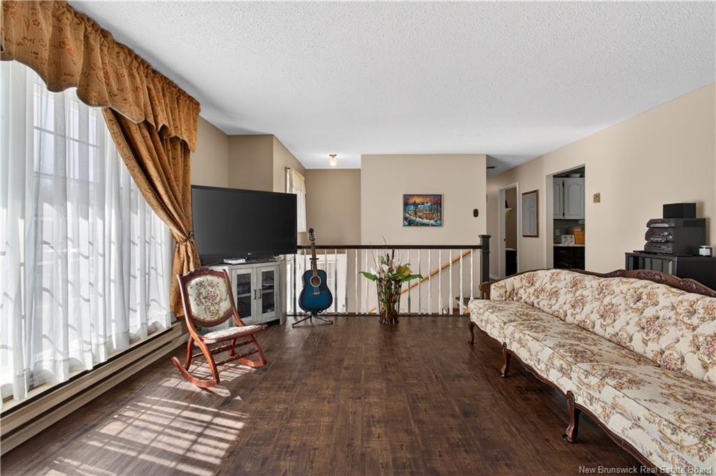 20 Adams Ave, Miramichi, NB