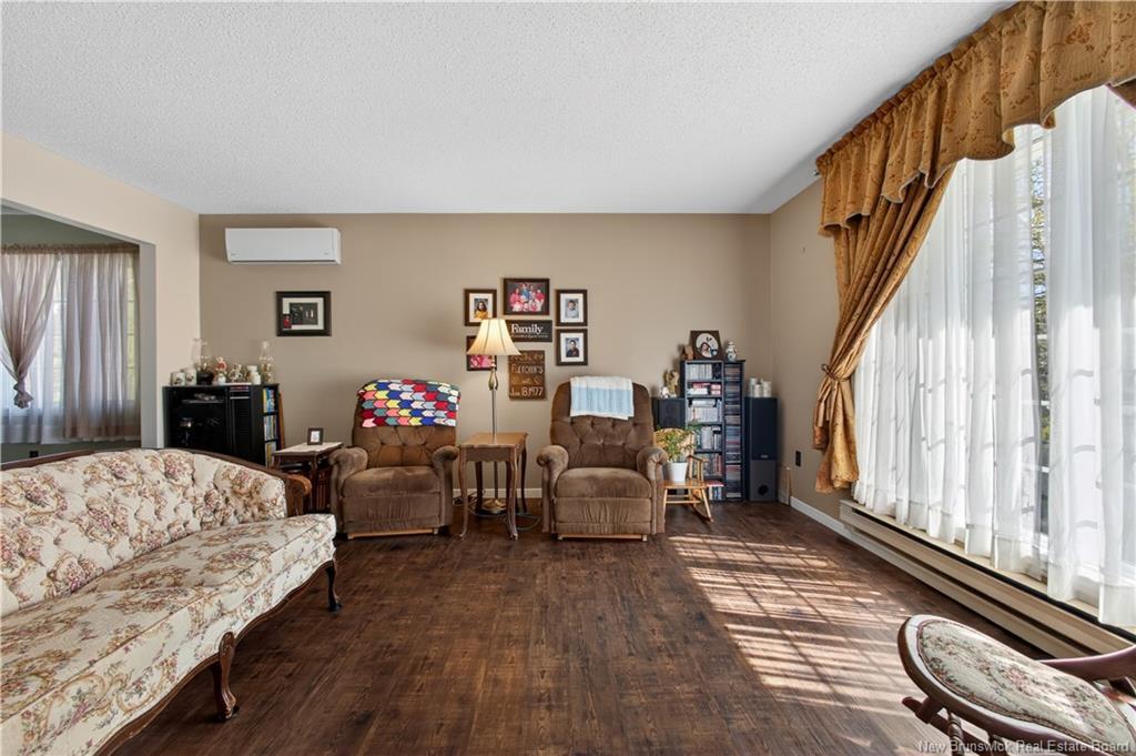 20 Adams Ave, Miramichi, NB
