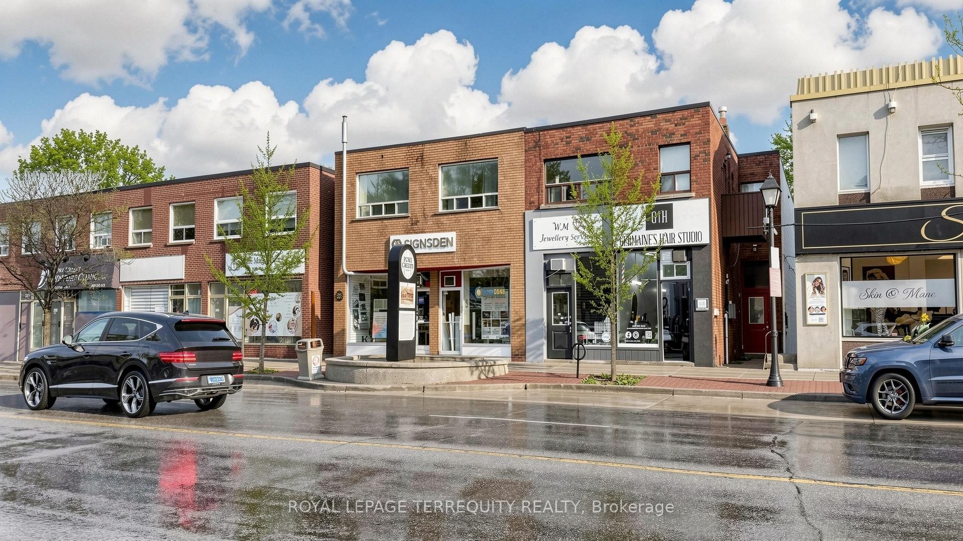 321 Lakeshore Road E, Mississauga, ON