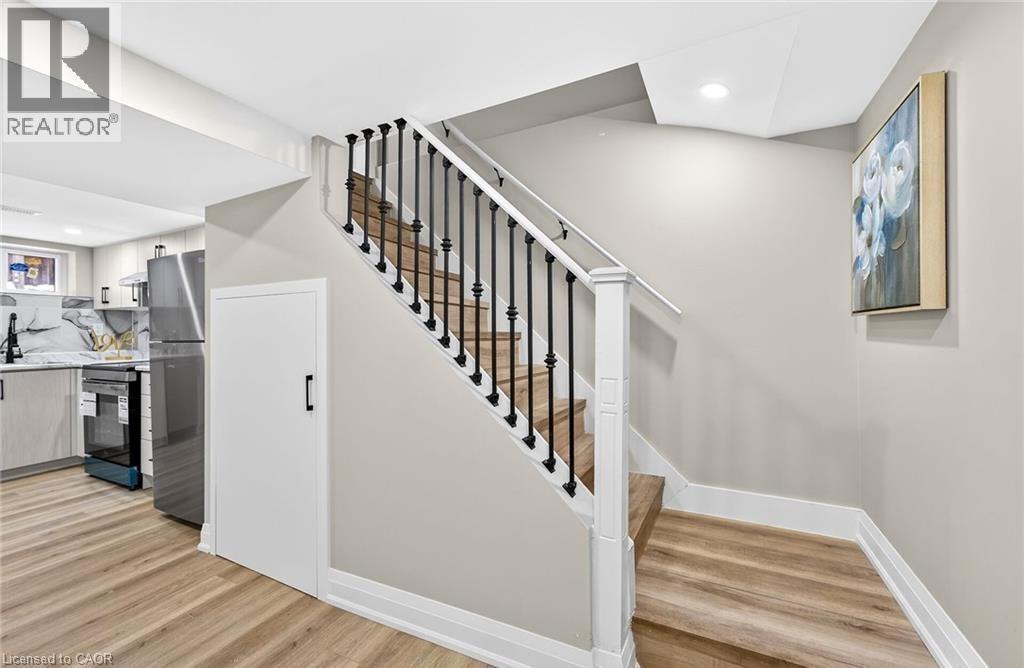 150 Brucedale Avenue E Unit# Lower, Hamilton, ON - Indoor Photo Showing Other Room