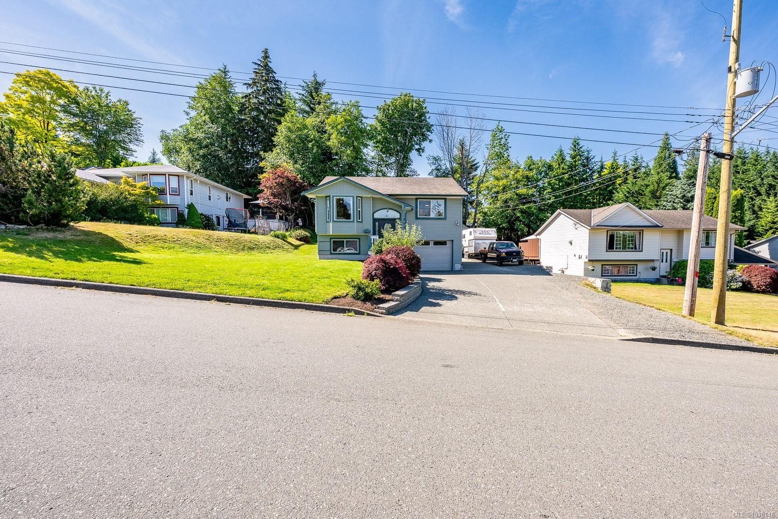 809 Willowcrest Rd, Campbell River, BC