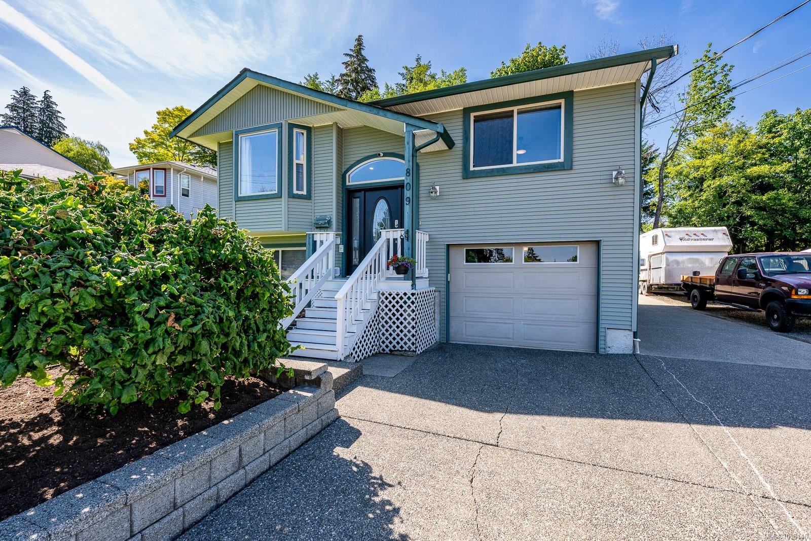 809 Willowcrest Rd, Campbell River, BC
