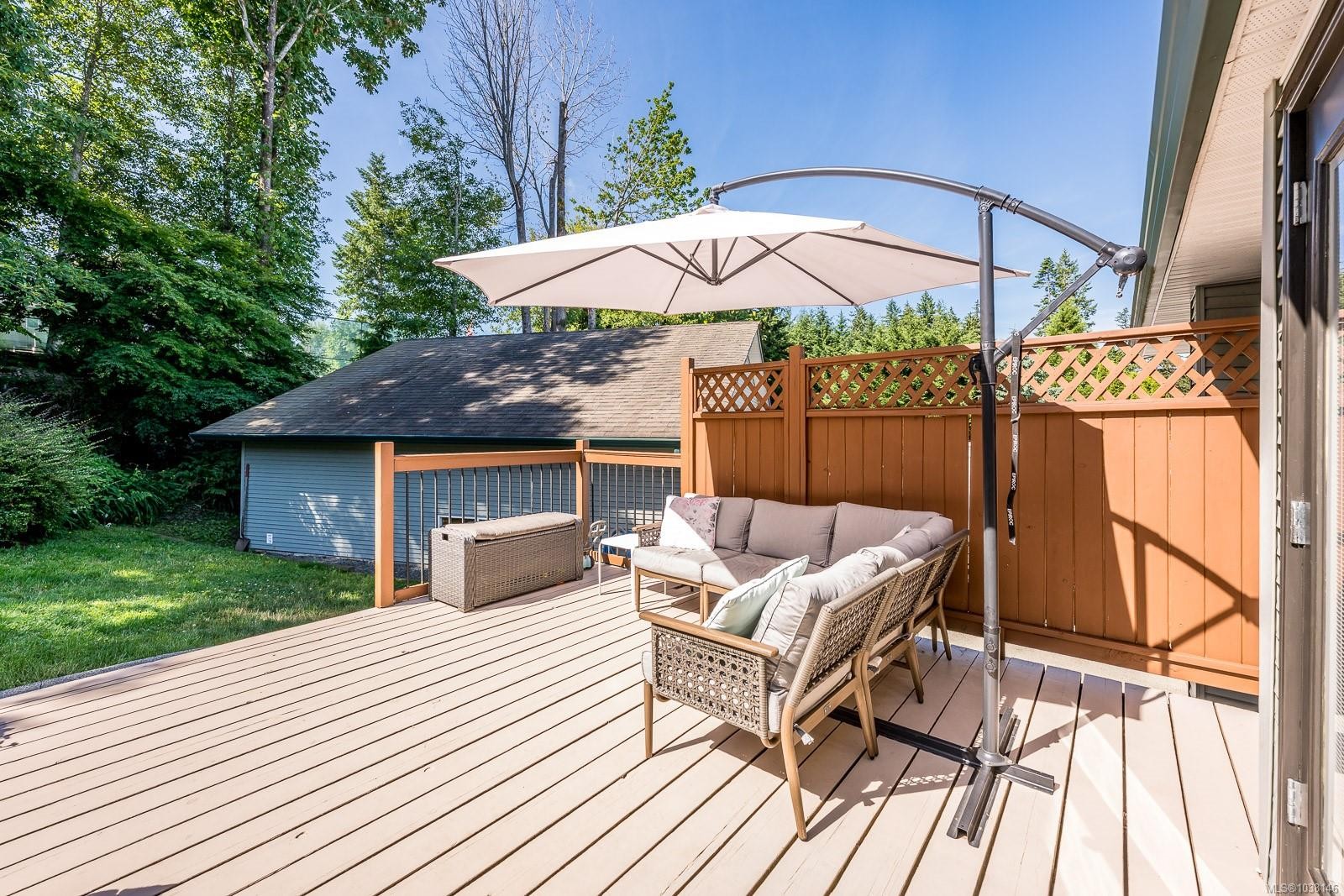809 Willowcrest Rd, Campbell River, BC