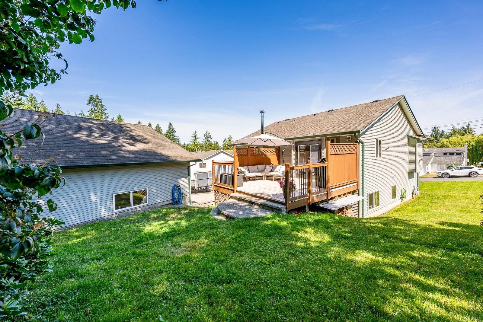 809 Willowcrest Rd, Campbell River, BC