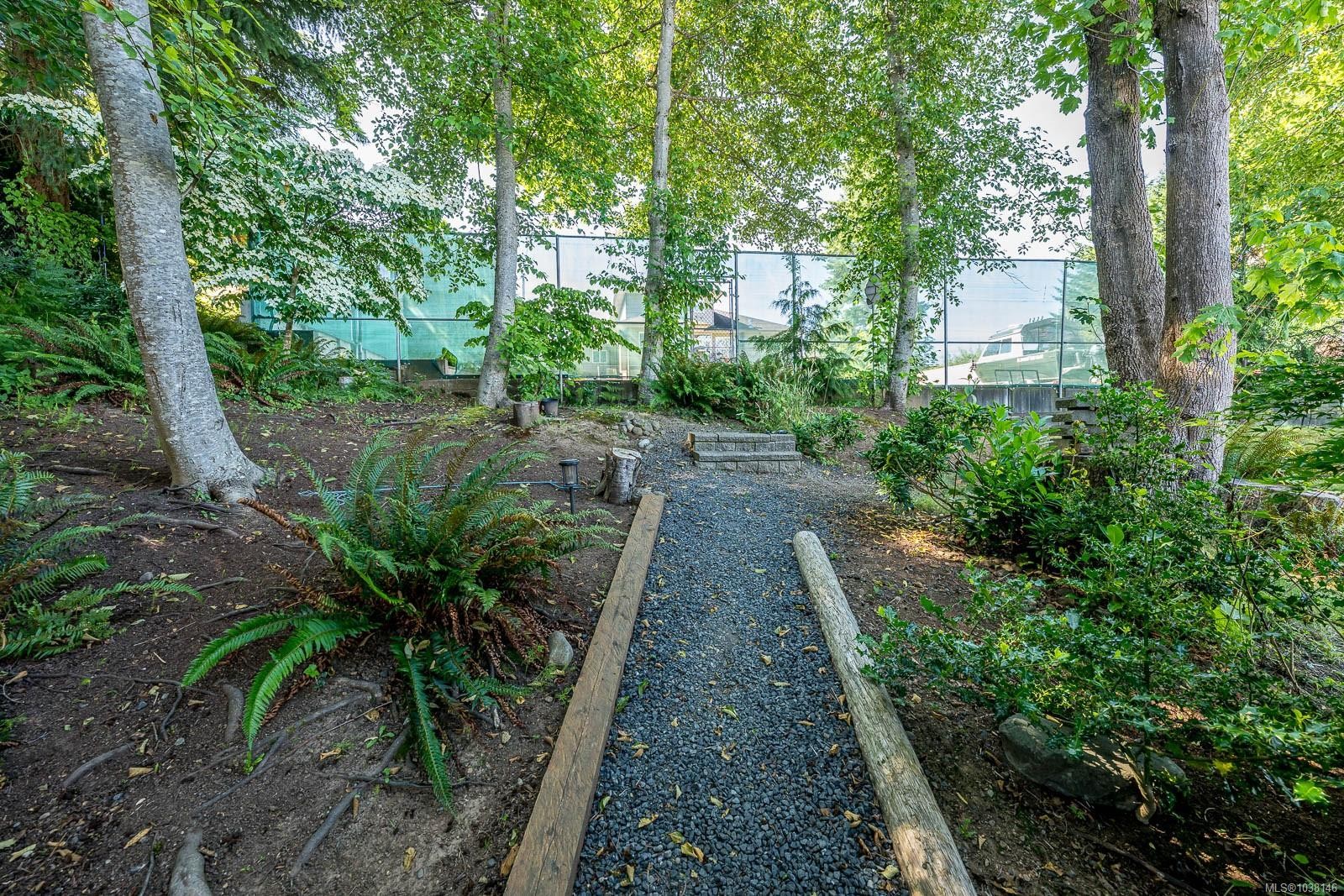 809 Willowcrest Rd, Campbell River, BC