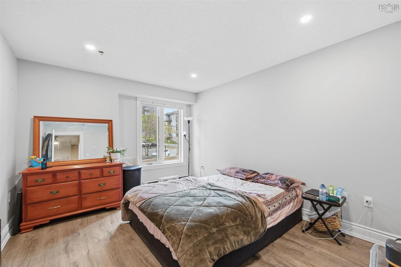 422 3700 John Parr Drive, Halifax, NS
