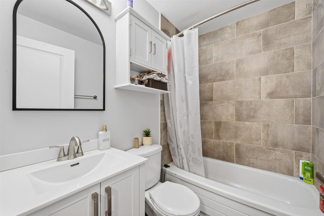 422 3700 John Parr Drive, Halifax, NS