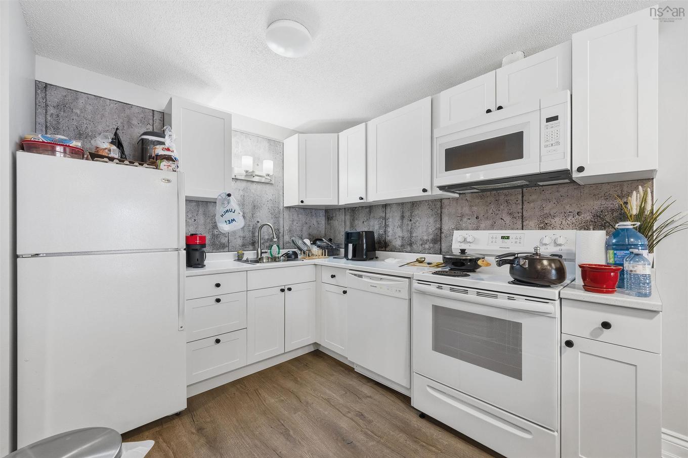 422 3700 John Parr Drive, Halifax, NS