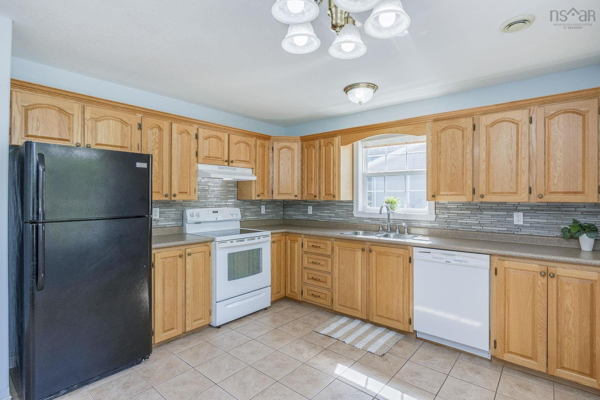 9039 10 Highway, Nictaux, NS