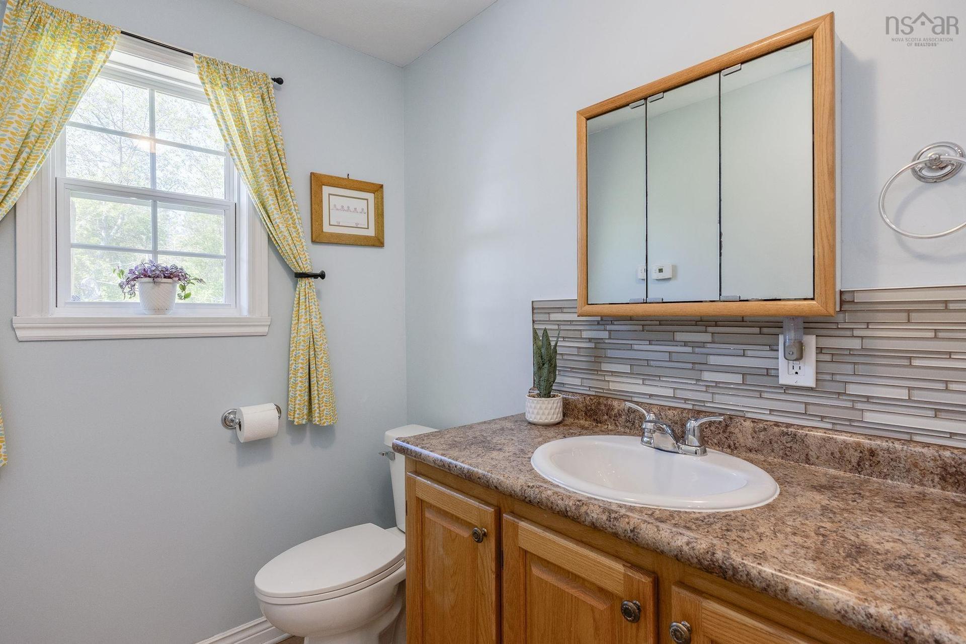 9039 10 Highway, Nictaux, NS