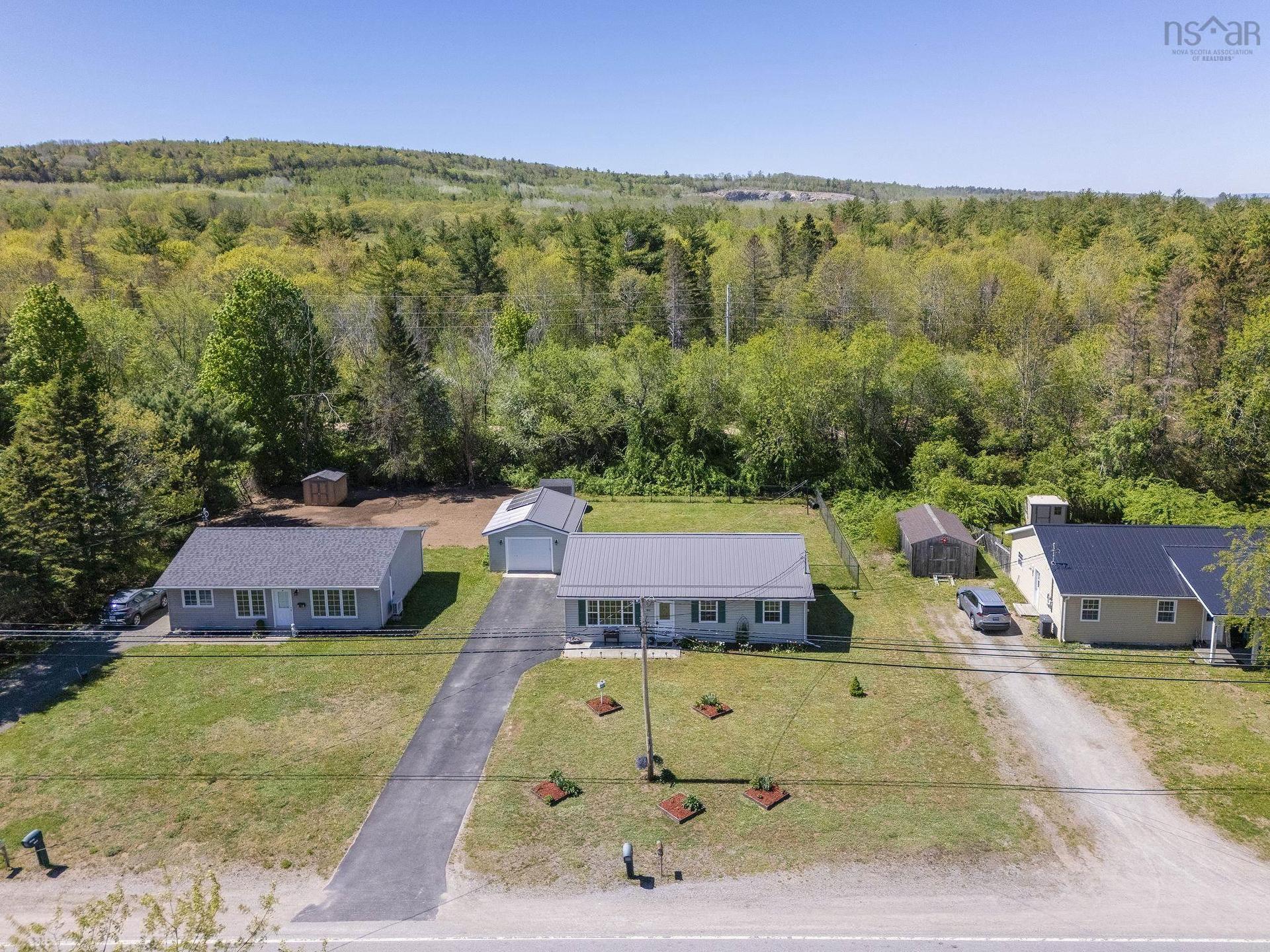 9039 10 Highway, Nictaux, NS