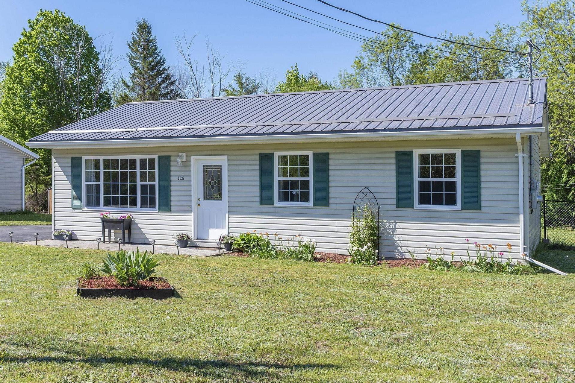 9039 10 Highway, Nictaux, NS