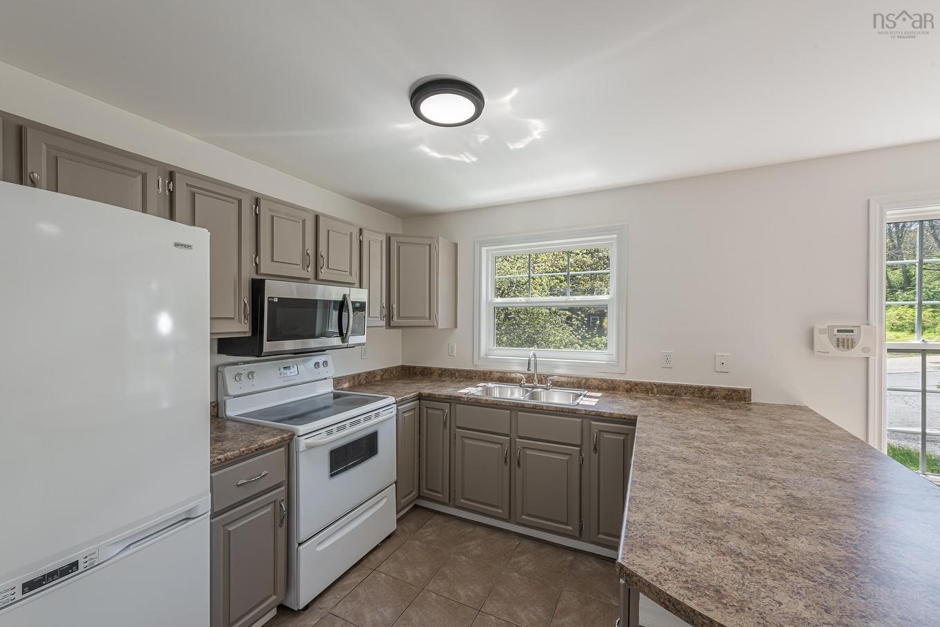 41 Mountain Road, Halifax, NS