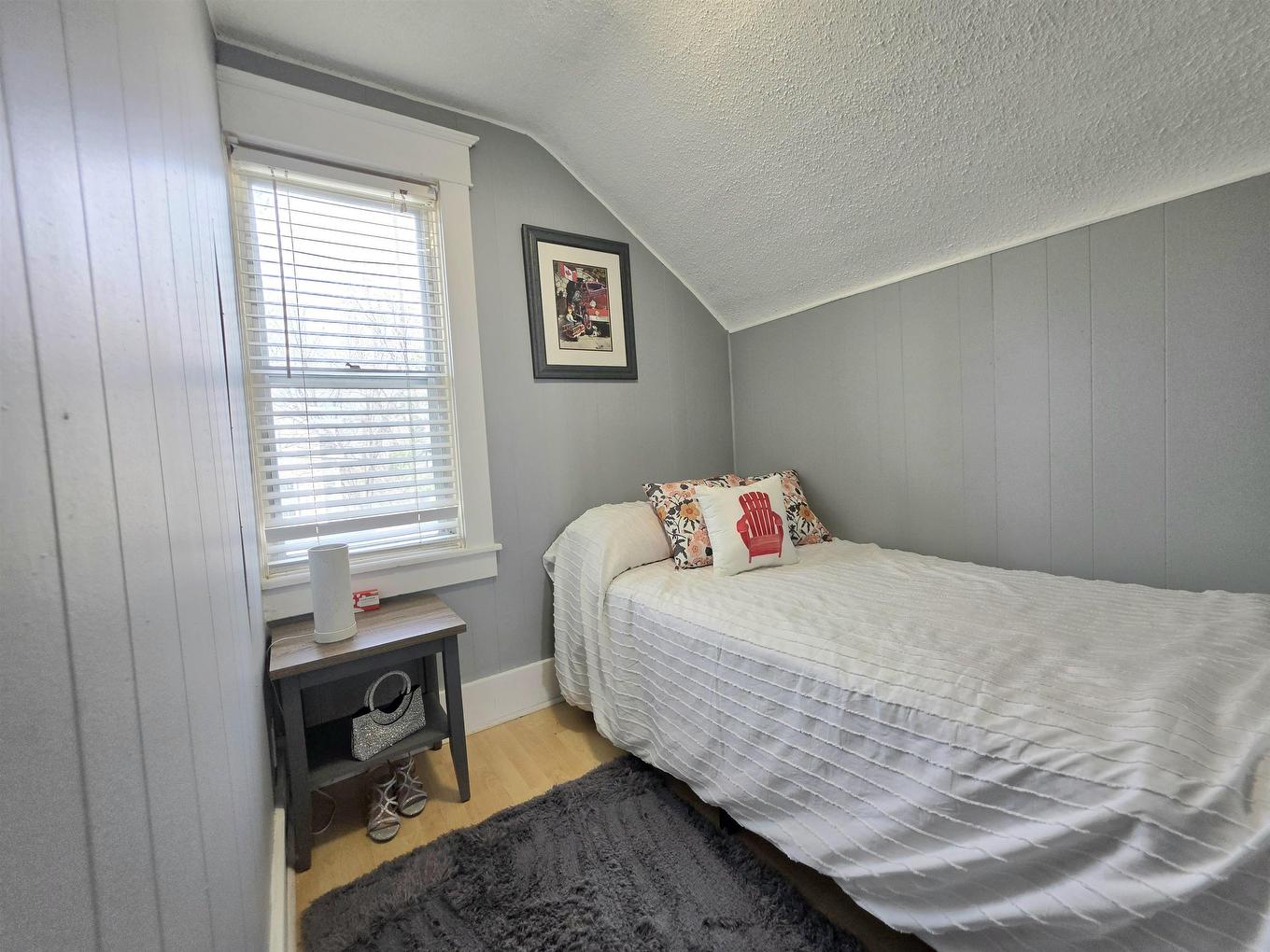 401 Third Street South, Kenora, ON