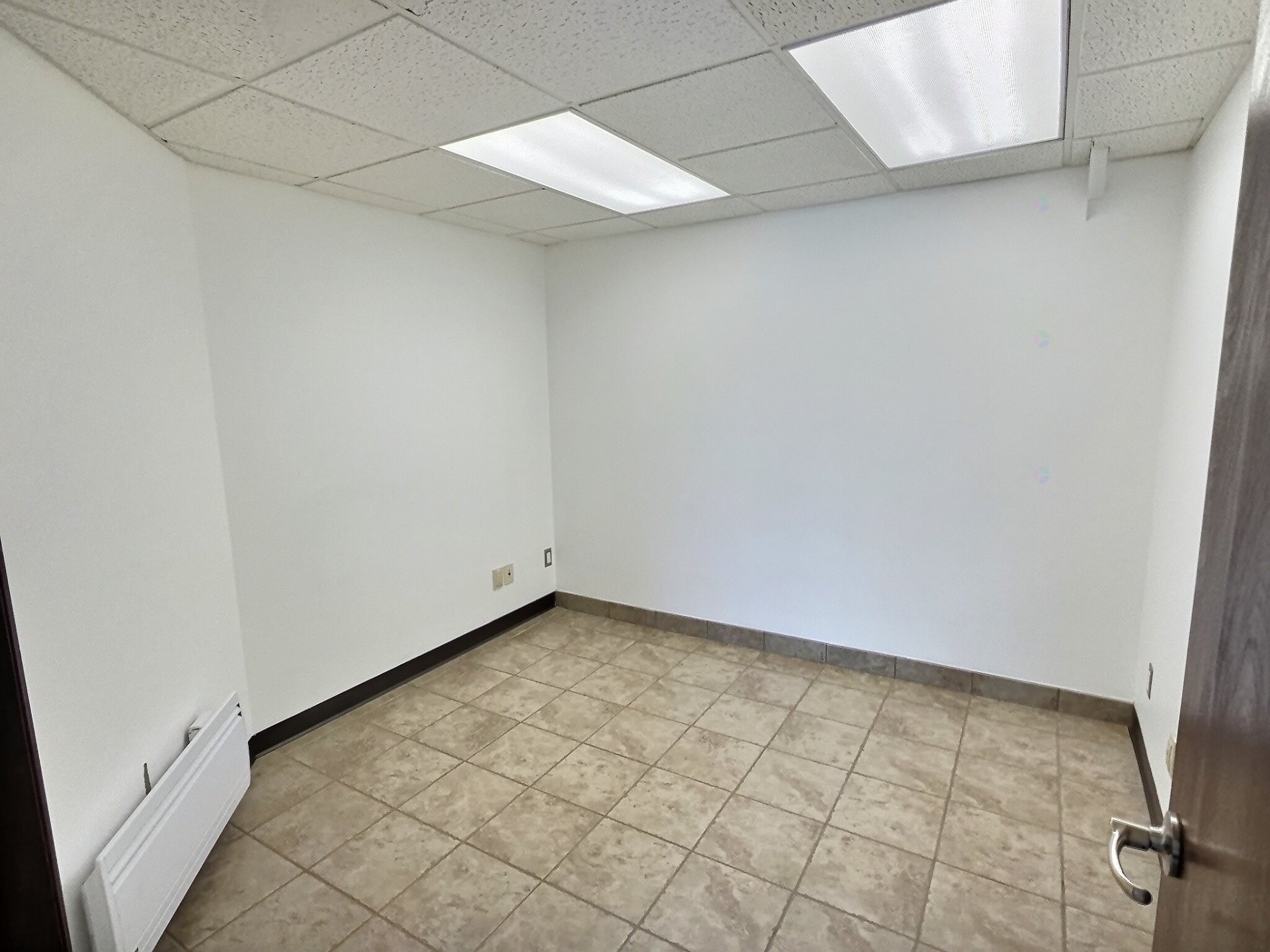 Bureau - 1005 Rue Léo-Fournier, Val-D'Or, QC - Indoor Photo Showing Other Room