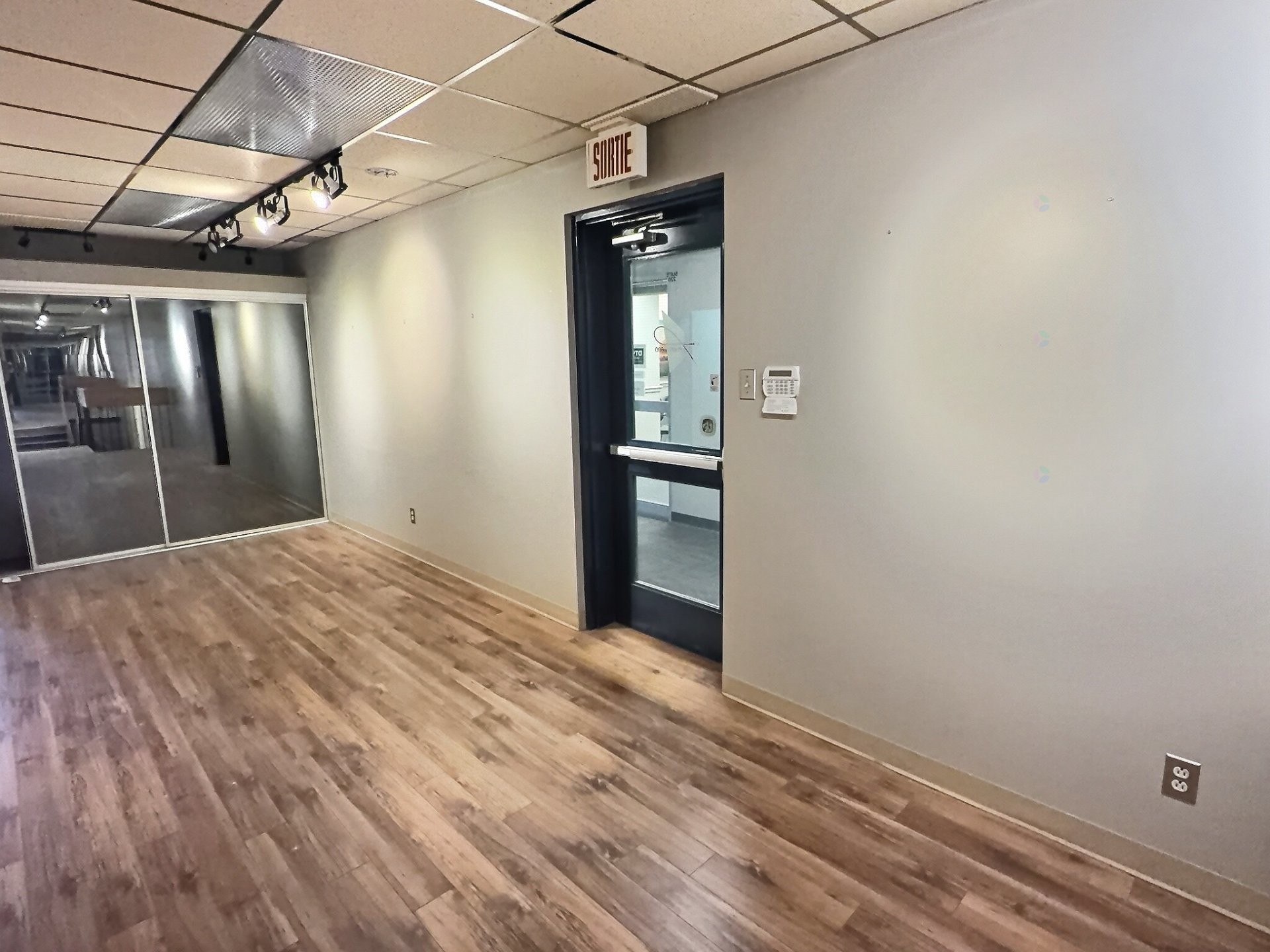 Overall view - 220-883 3E Avenue, Val-D'Or, QC - Indoor Photo Showing Other Room