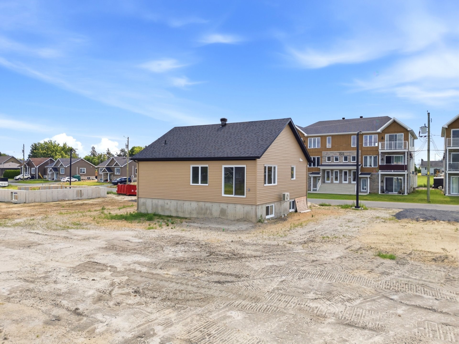 Exterior - 150 Rue Rousseau, Sainte-Perpétue, QC