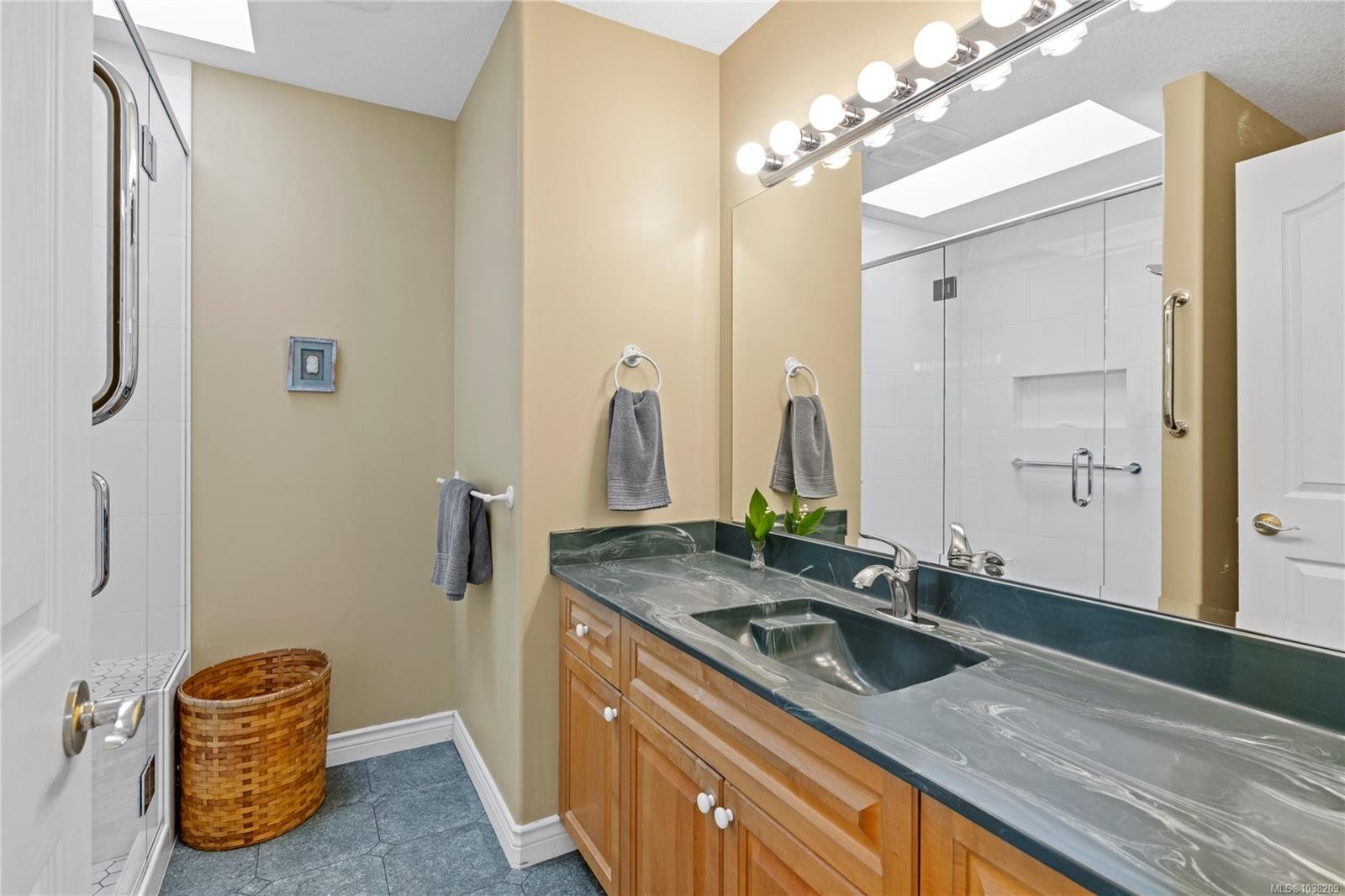 6244 Eldorado Pl, Nanaimo, BC