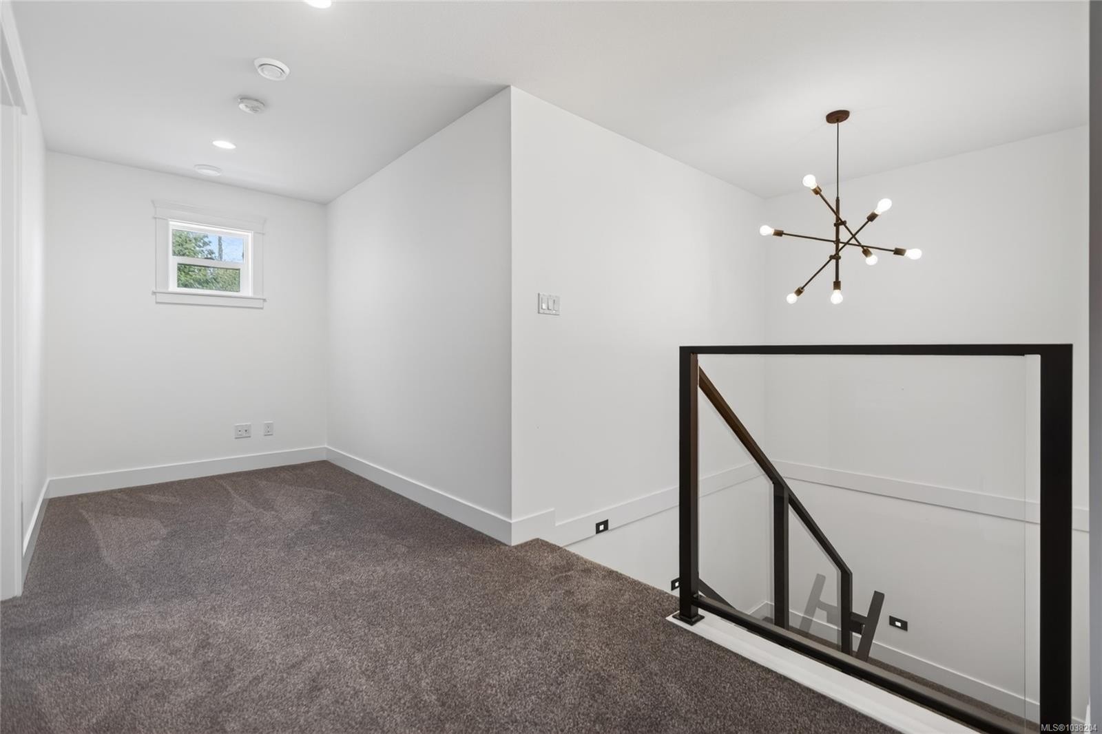 B-992 Erickson Rd, Campbell River, BC - Indoor Photo Showing Other Room